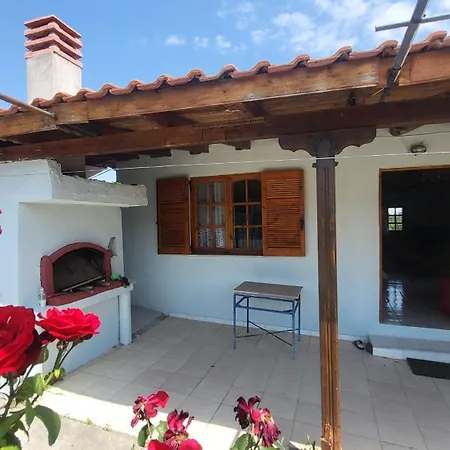 Peaceful 2-Bedroom House 500M From Beach Neo Epivates Exterior photo