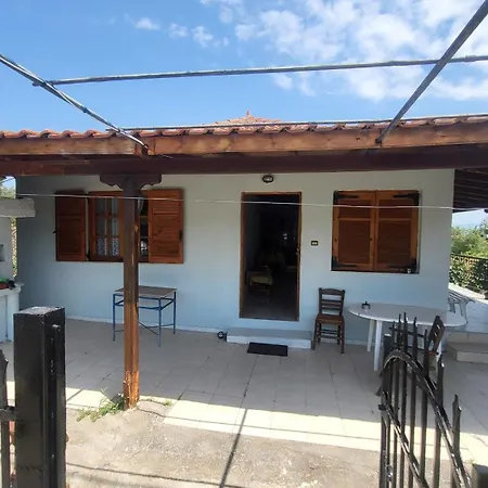 Peaceful 2-Bedroom House 500M From Beach Neo Epivates Exterior photo